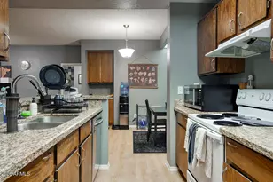 2035 S Elm St, Tempe, AZ 85282 - Photo 10