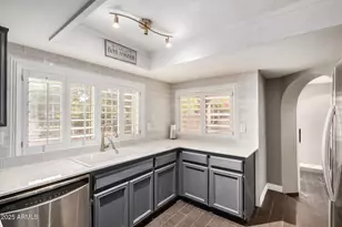 10449 N 9th St, Phoenix, AZ 85020 - Photo 12