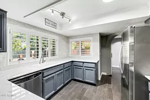 10449 N 9th St, Phoenix, AZ 85020 - Photo 14