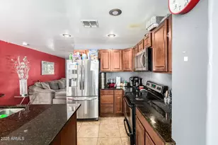 3801 W Wilshire Dr, Phoenix, AZ 85009 - Photo 12