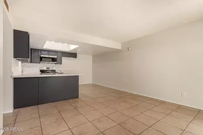 704 N 4th Street #2, Avondale, AZ 85323 - Photo 6