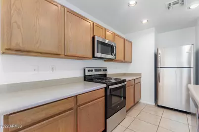 6475 W Freeway Lane, Glendale, AZ 85302 - Photo 6