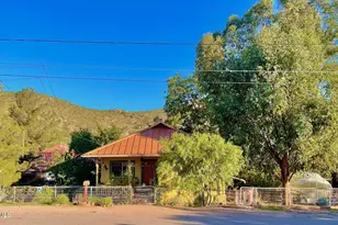 122 Van Dyke St, Bisbee, AZ 85603 - Photo 2