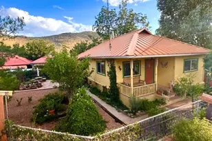 122 Van Dyke St, Bisbee, AZ 85603 - Photo 8