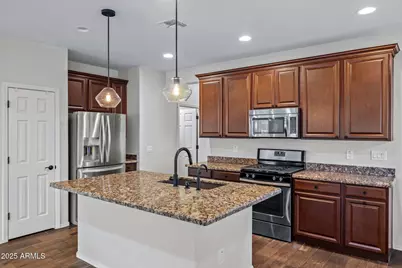 17881 W Silver Fox Way, Goodyear, AZ 85338 - Photo 24