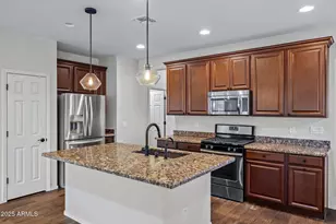 17881 W Silver Fox Way, Goodyear, AZ 85338 - Photo 24