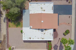 702 E Coral Gables Dr, Phoenix, AZ 85022 - Photo 4