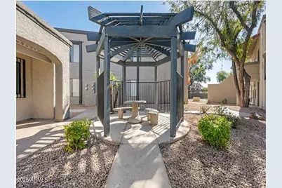 5750 N 59th Avenue #2, Glendale, AZ 85301 - Photo 10