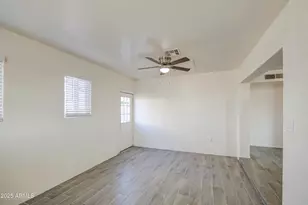 1129 E South Mountain Ave, Phoenix, AZ 85042 - Photo 12