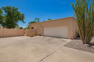 5411 E Acoma Dr, Scottsdale, AZ 85254 - Photo 32