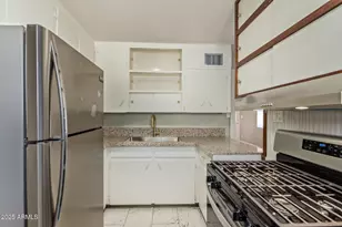 2917 W Diana Ave, Phoenix, AZ 85051 - Photo 6