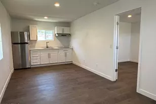 1919 W Ashland Ave, Phoenix, AZ 85009 - Photo 2