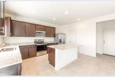 42945 W Peters Drive, Maricopa, AZ 85138 - Photo 2