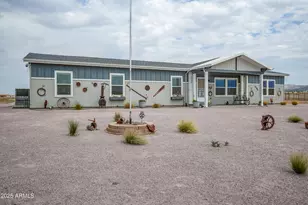 26340 N Vineyard Ln, Paulden, AZ 86334 - Photo 2