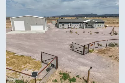 26340 N Vineyard Lane, Paulden, AZ 86334 - Photo 4