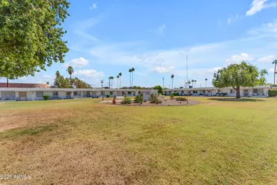 10612 W Oakmont Drive, Sun City, AZ 85351 - Photo 30