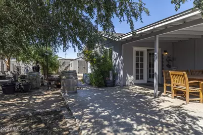 537 W Posada Avenue, Mesa, AZ 85210 - Photo 24