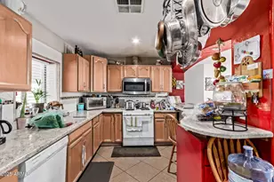 15186 W Tierra Buena Ln, Surprise, AZ 85374 - Photo 16