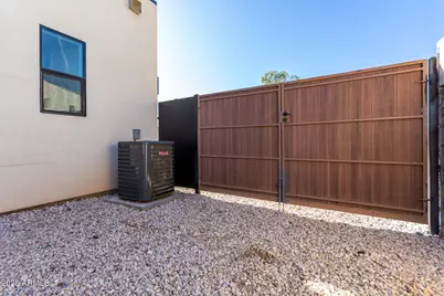 8325 E Wethersfield Road, Scottsdale, AZ 85260 - Photo 32