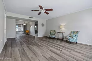 10114 W Royal Oak Rd, Sun City, AZ 85351 - Photo 6