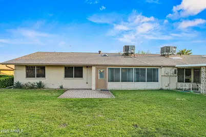 10114 W Royal Oak Road, Sun City, AZ 85351 - Photo 52