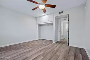 10114 W Royal Oak Rd, Sun City, AZ 85351 - Photo 24