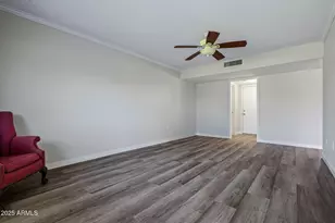 10114 W Royal Oak Rd, Sun City, AZ 85351 - Photo 18