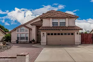 7813 W Dreyfus Dr, Peoria, AZ 85381 - Photo 2