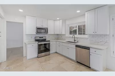 7813 W Dreyfus Drive, Peoria, AZ 85381 - Photo 14