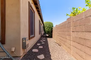 12481 W Milton Dr, Peoria, AZ 85383 - Photo 48