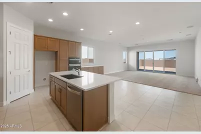 24897 N 169th Drive, Surprise, AZ 85387 - Photo 10