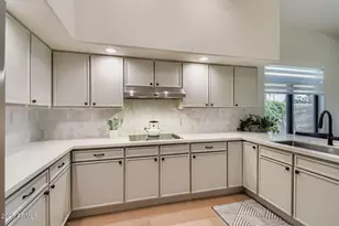 8184 E Jenan Dr, Scottsdale, AZ 85260 - Photo 20