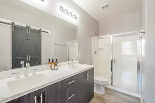 2271 E Hidalgo Ave, Phoenix, AZ 85040 - Photo 22