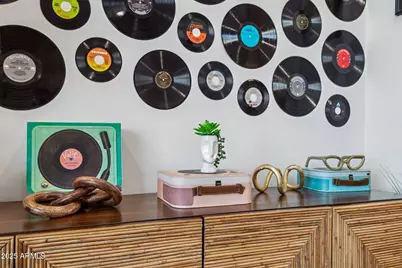 8626 E Clarendon Avenue, Scottsdale, AZ 85251 - Photo 36