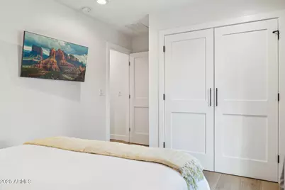 8626 E Clarendon Avenue, Scottsdale, AZ 85251 - Photo 30