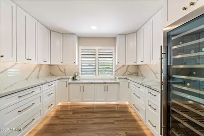 4502 E Exeter Boulevard, Phoenix, AZ 85018 - Photo 6