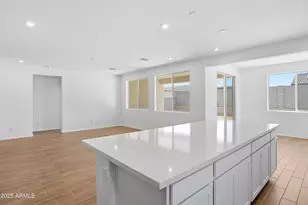 5914 N 194th Dr, Litchfield Park, AZ 85340 - Photo 4