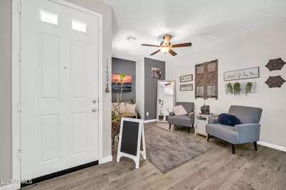 12038 W Davis Lane, Avondale, AZ 85323 - Photo 10