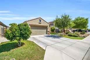 12038 W Davis Ln, Avondale, AZ 85323 - Photo 2