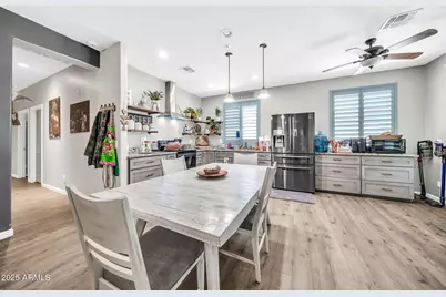 12038 W Davis Lane, Avondale, AZ 85323 - Photo 16