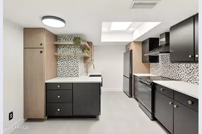 552 S Allred Drive, Tempe, AZ 85288 - Photo 1