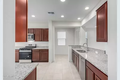 8818 W Luke Avenue, Glendale, AZ 85305 - Photo 8