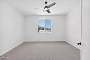 1686 E Creek Canyon Rd, Phoenix, AZ 85086 - Photo 20