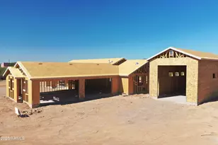 1686 E Creek Canyon Rd, Phoenix, AZ 85086 - Photo 26