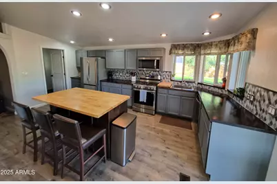 51033 N Mockingbird Road, Wickenburg, AZ 85390 - Photo 4