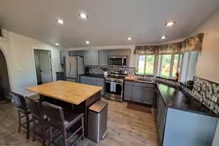 51033 N Mockingbird Rd, Wickenburg, AZ 85390 - Photo 4