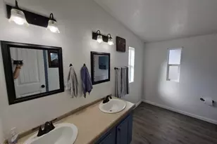 51033 N Mockingbird Rd, Wickenburg, AZ 85390 - Photo 16