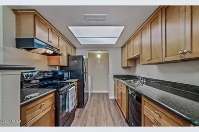 4608 W Maryland Avenue #208, Glendale, AZ 85301 - Photo 8