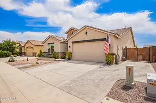 2041 W Larissa Ln, San Tan Valley, AZ 85144 - Photo 8