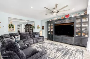 2041 W Larissa Ln, San Tan Valley, AZ 85144 - Photo 16